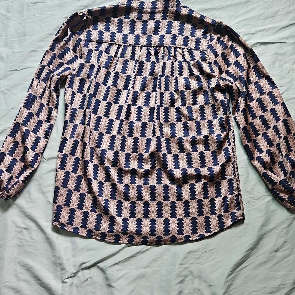 The Odells Navy and Beige Patterned Women's Top, Size M - Picture 8 of 10